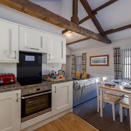 Apartman Homes - The Mews *