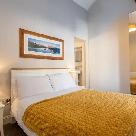 Apartman Homes - The Mews Brampton